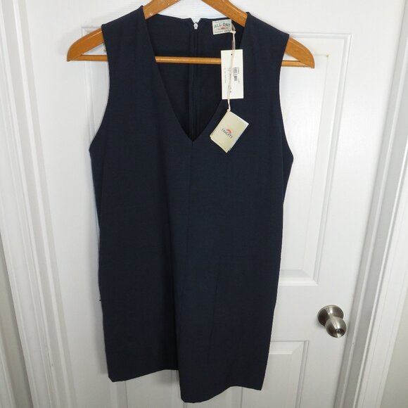 *NWT* Faherty All Day V Neck Dress Women’s Size LG Navy Blazer Blue Sleeveless - Picture 1 of 6